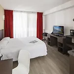 Les Loges Du Park - Hoteliere אקס-לה-באינס