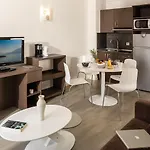 Les Loges Du Park - Hoteliere מלון דירות