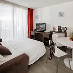 Les Loges Du Park - Hoteliere 3* אקס-לה-באינס