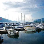 Les Loges Du Park - Hoteliere מלון דירות אקס-לה-באינס
