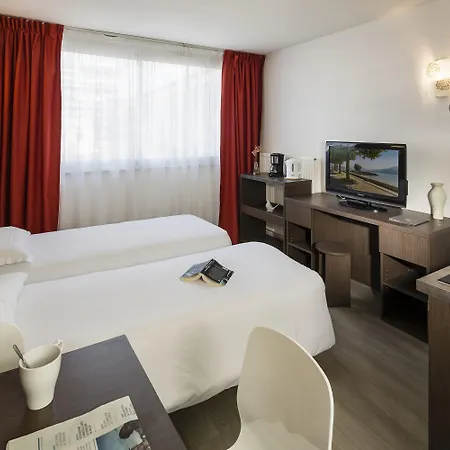 Les Loges Du Park - Hoteliere 3* エクスレバン