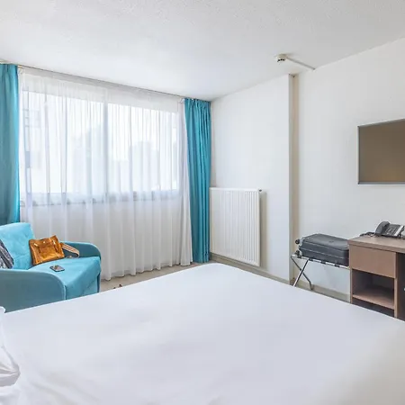 アパートホテル Les Loges Du Park - Hoteliere エクスレバン