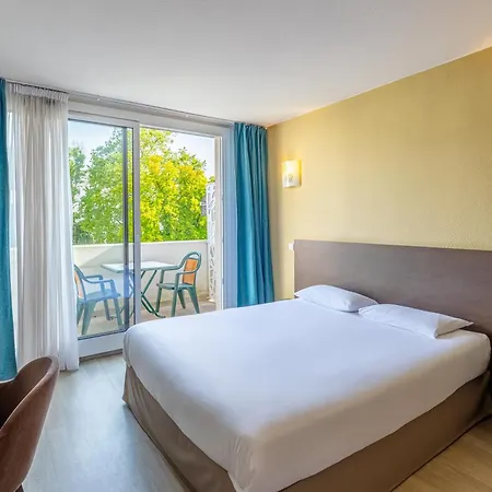 Les Loges Du Park Aparthotel 3*