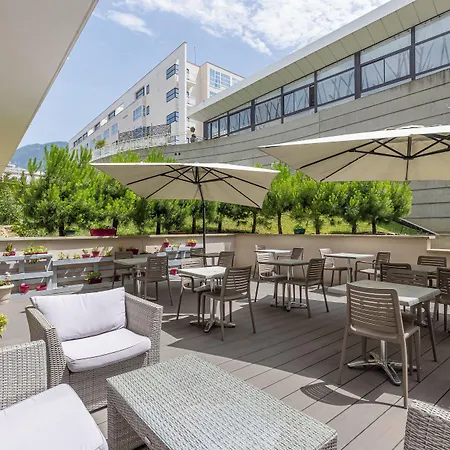 アパートホテル Les Loges Du Park - Hoteliere 3*