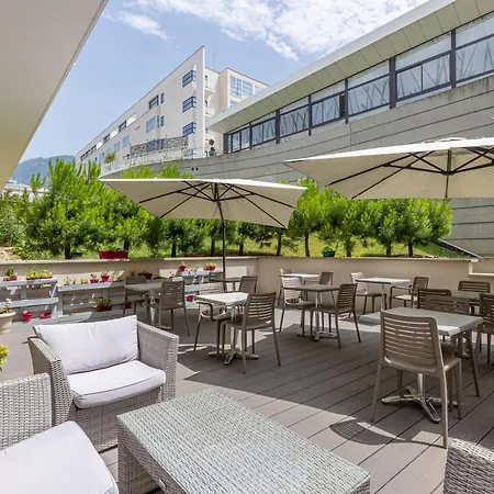 Les Loges Du Park - Hoteliere 엑스레뱅