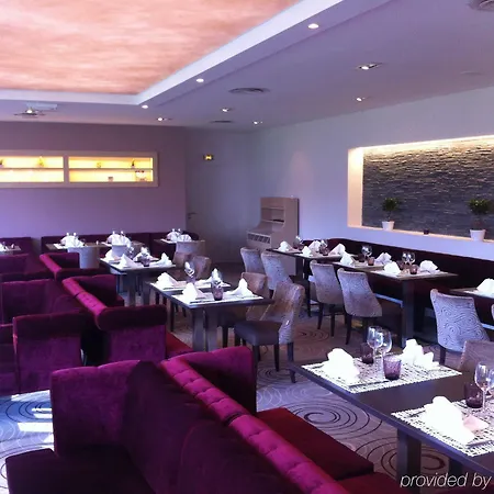 Апарт-отель Les Loges Du Park - Hoteliere Экс-ле-Бен